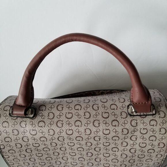 Guess Girlfriend Satchel Handbag - Picture 7 of 14